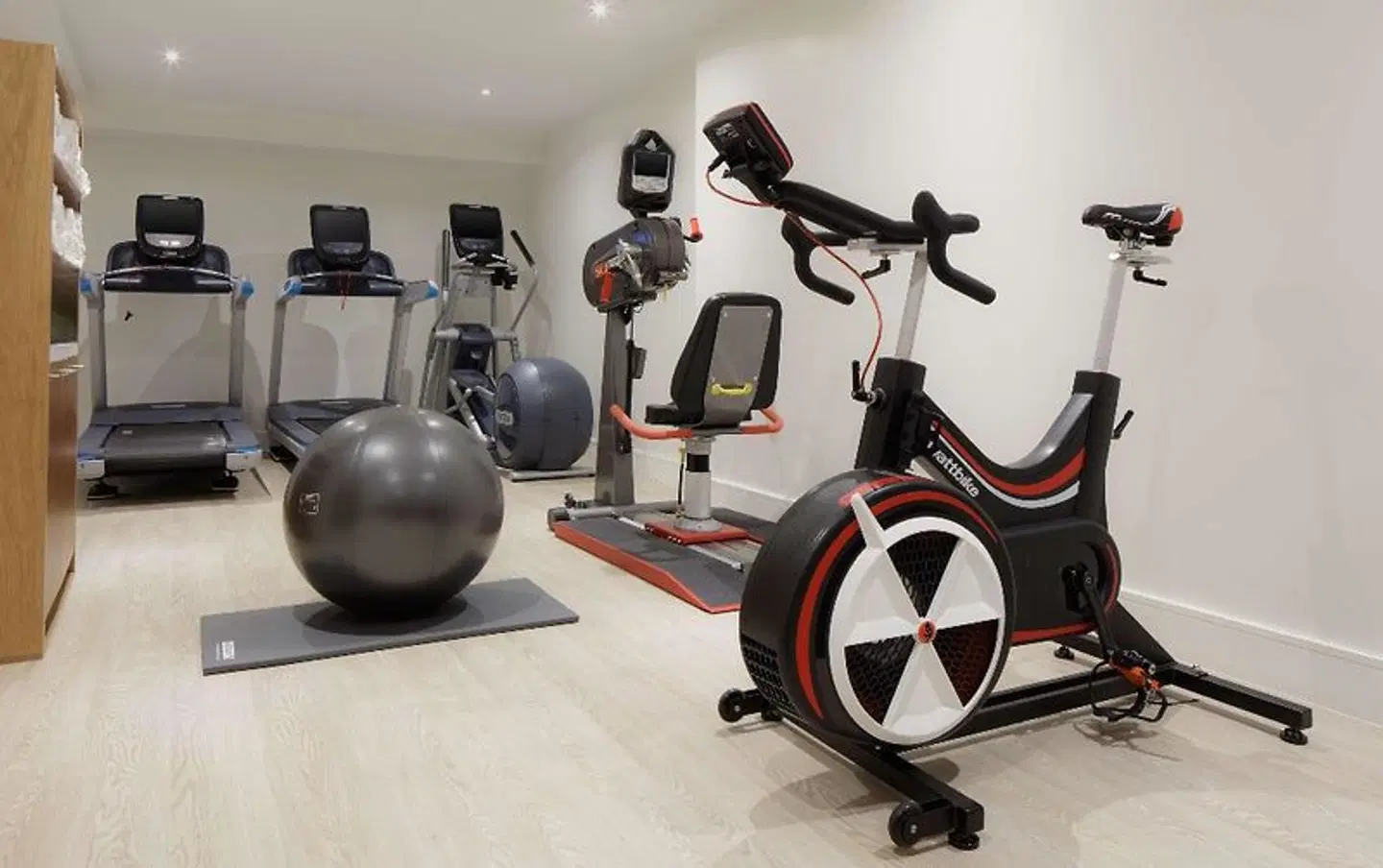 Hilton London Angel Islington SPORTS_AND_LEISURE