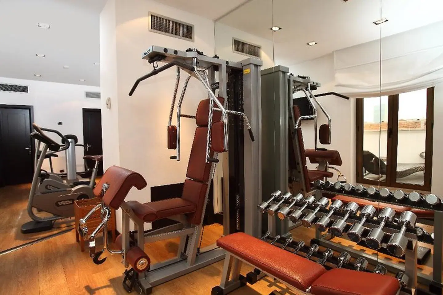 Starhotels Ritz Milan SPORTS_AND_LEISURE