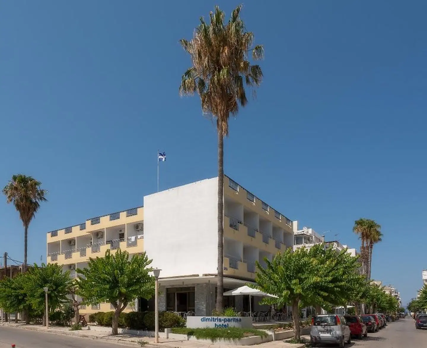 Dimitris Paritsa Hotel EXTERIOR