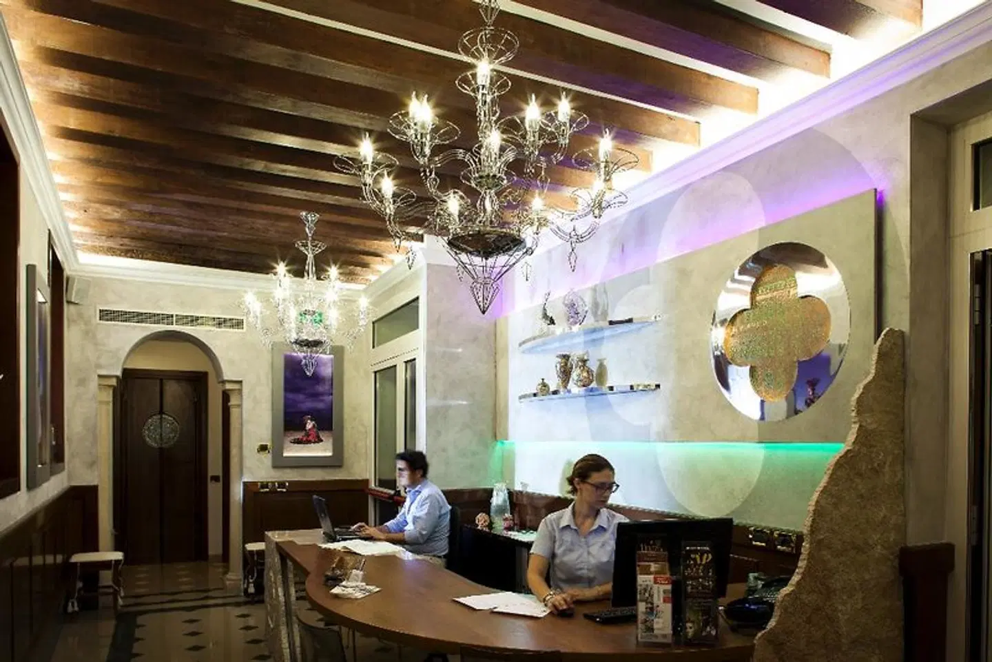 Ca' D'Oro Bar