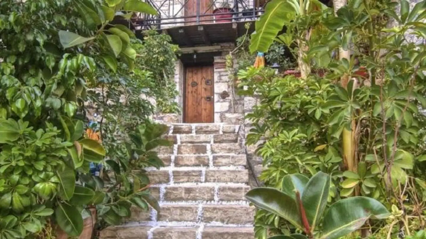 Stone Village Petrino Horio Garten