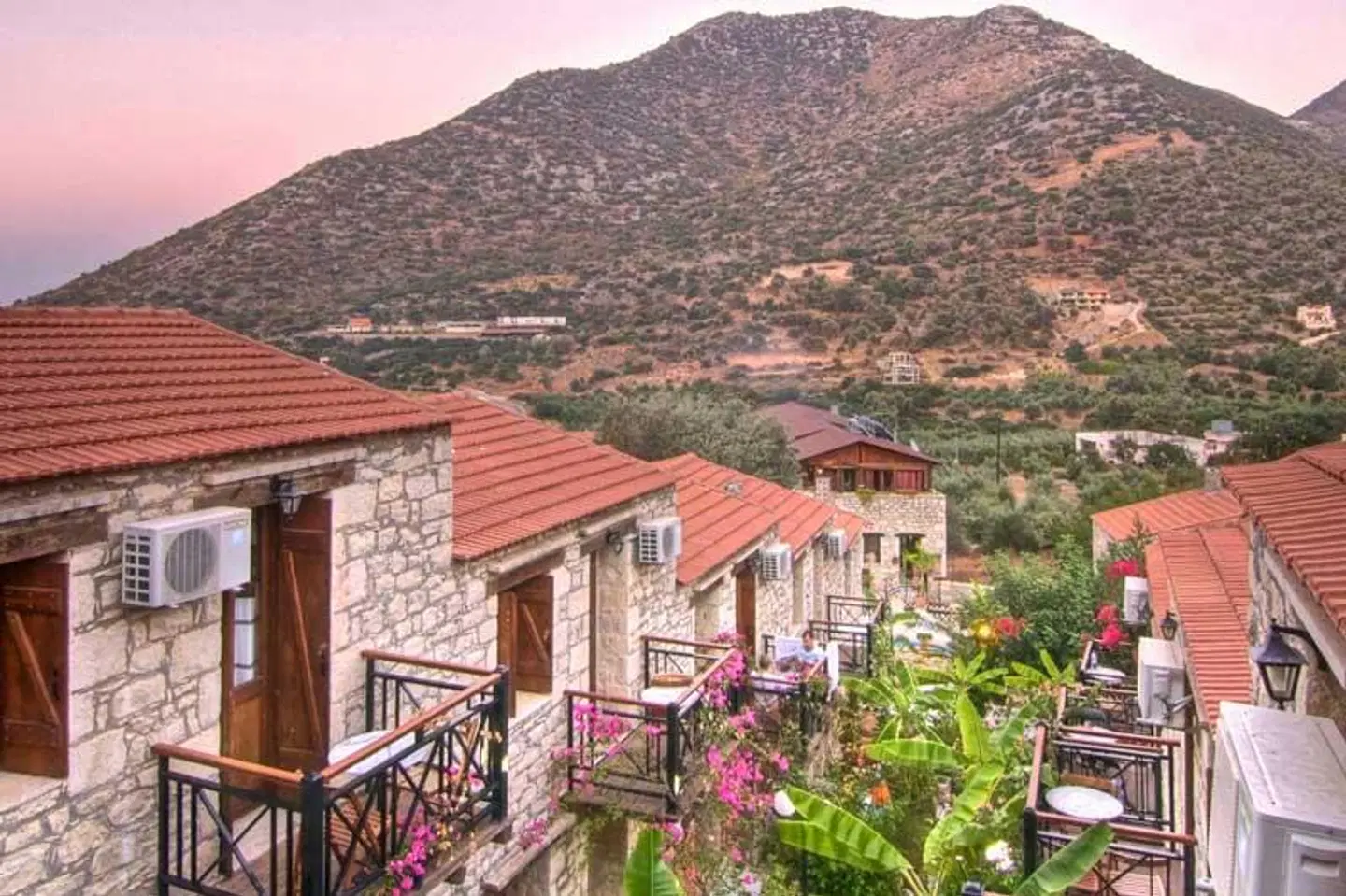 Stone Village Petrino Horio EXTERIOR