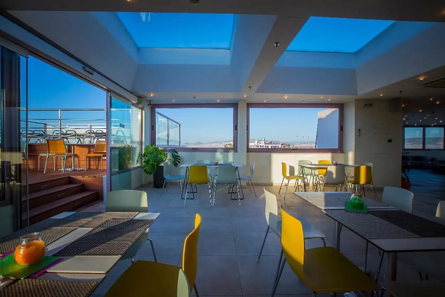 Novus SPORTS_AND_LEISURE