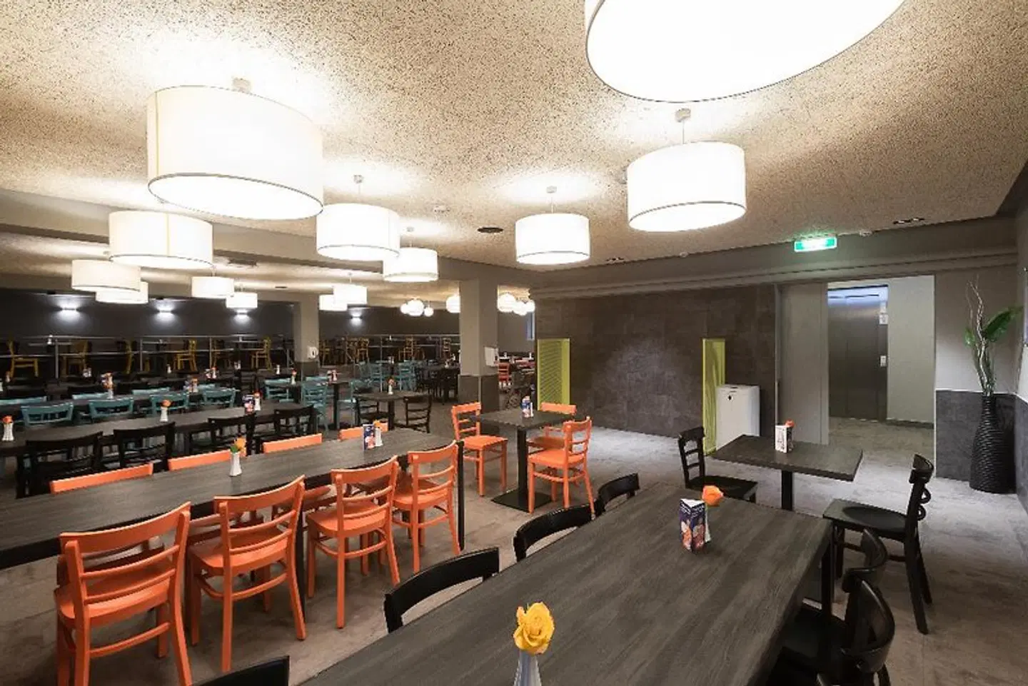 a&o Berlin Hauptbahnhof Restaurant