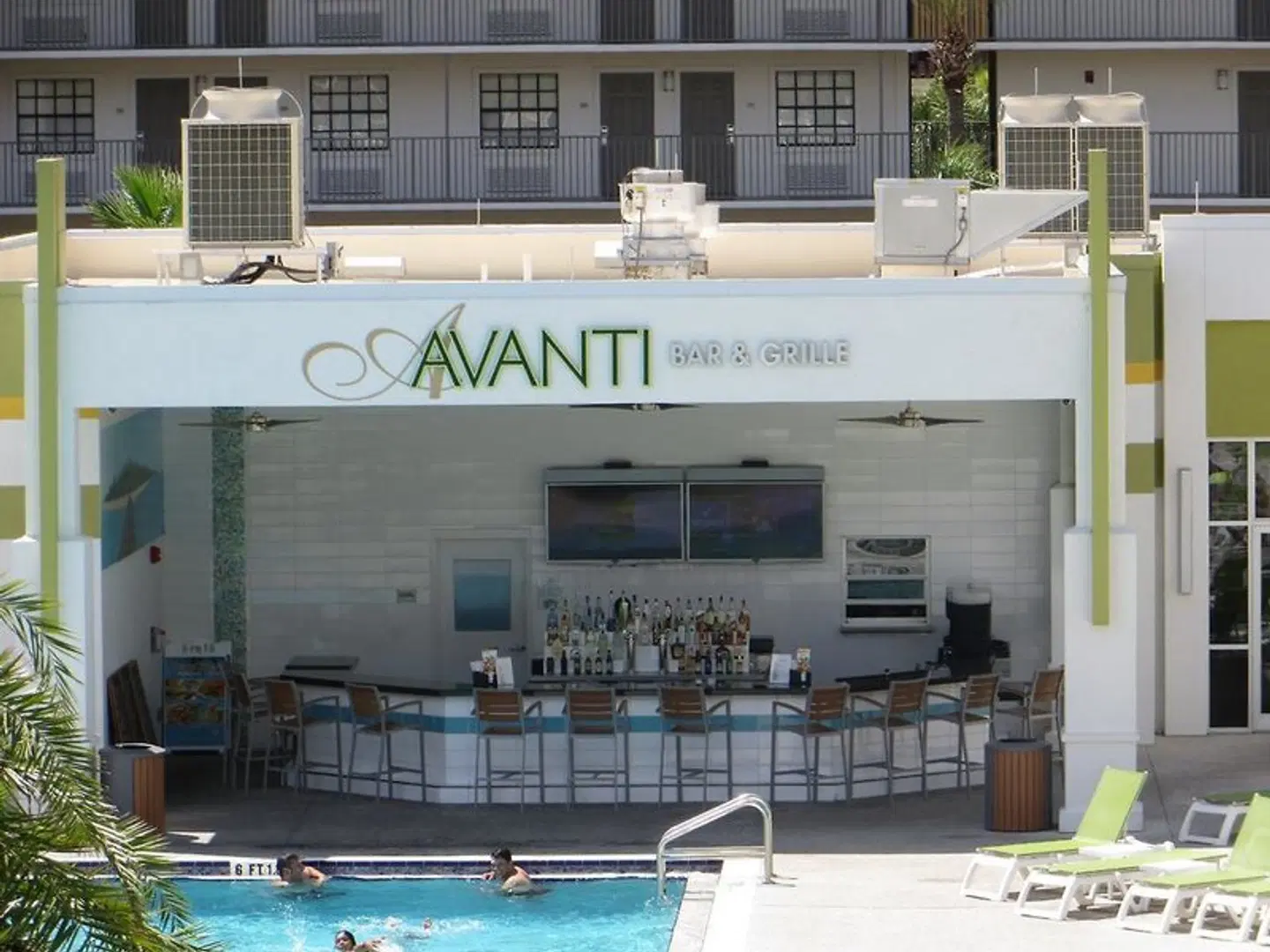 Avanti Resort EXTERIOR
