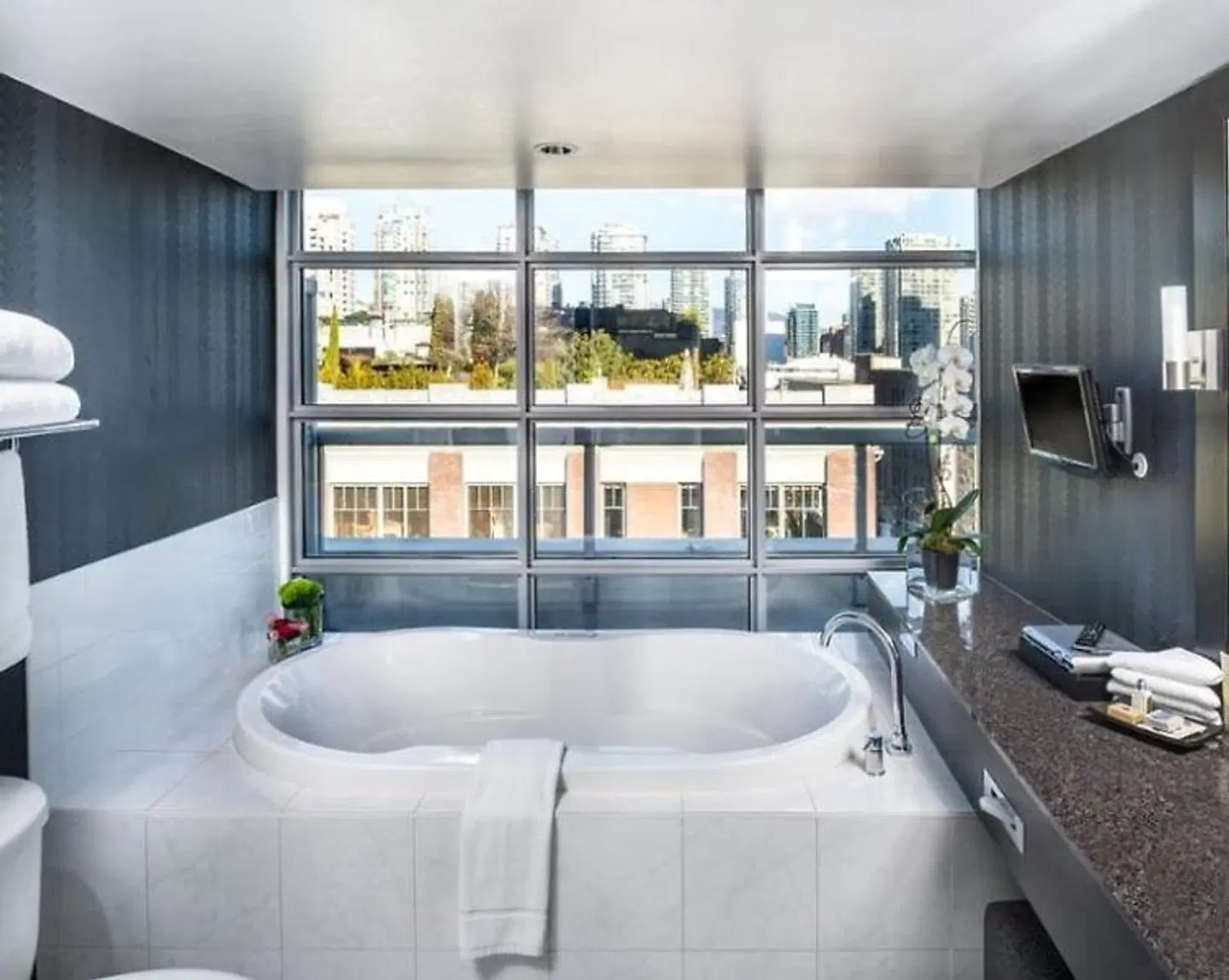 OPUS Vancouver Badezimmer