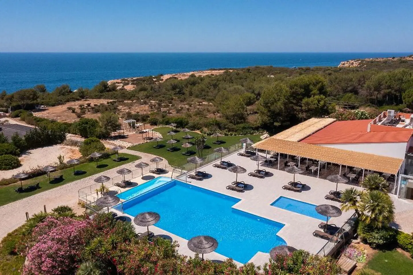 Vila Alba Resort OUTDOOR_POOL