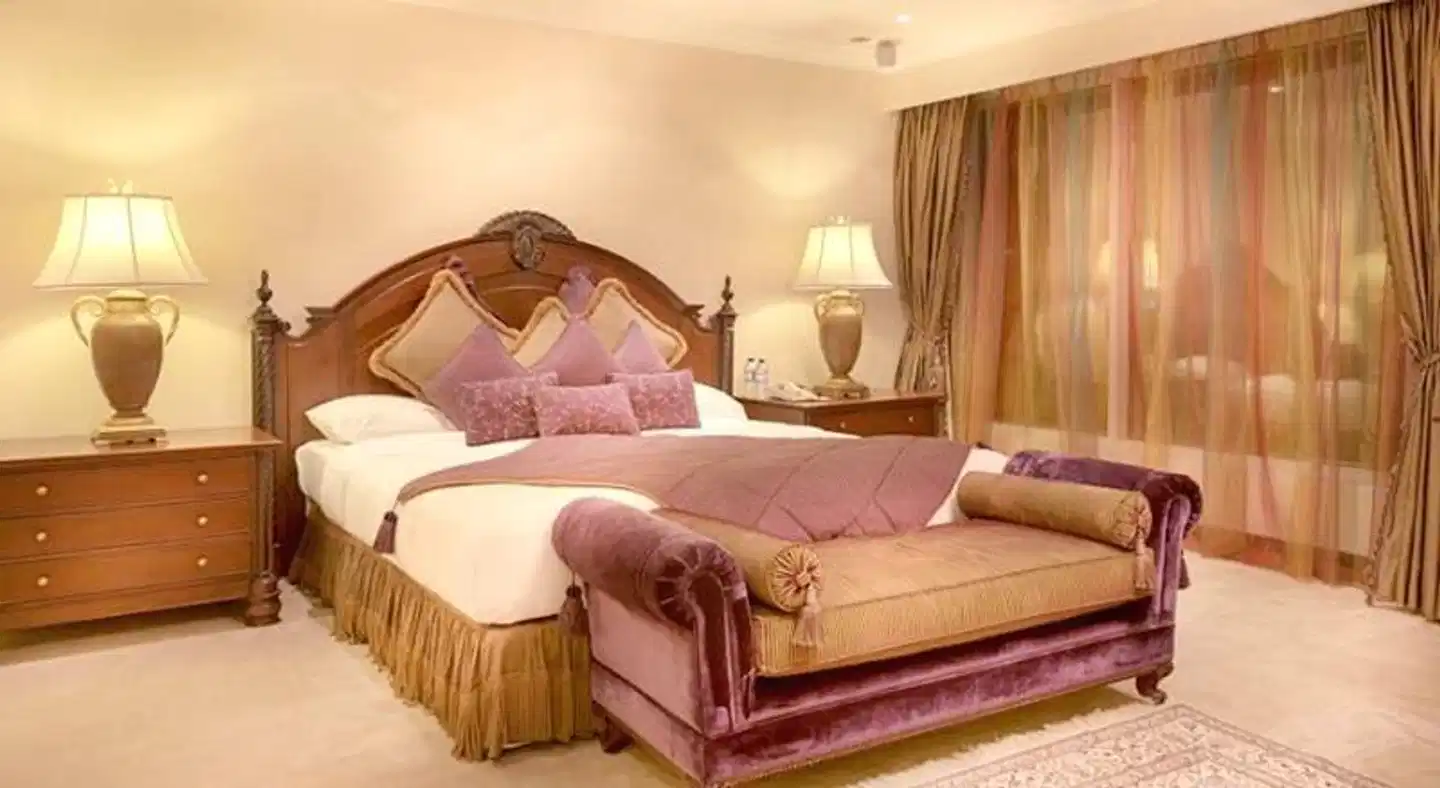 Corniche Hotel Abu Dhabi Wohnbeispiel