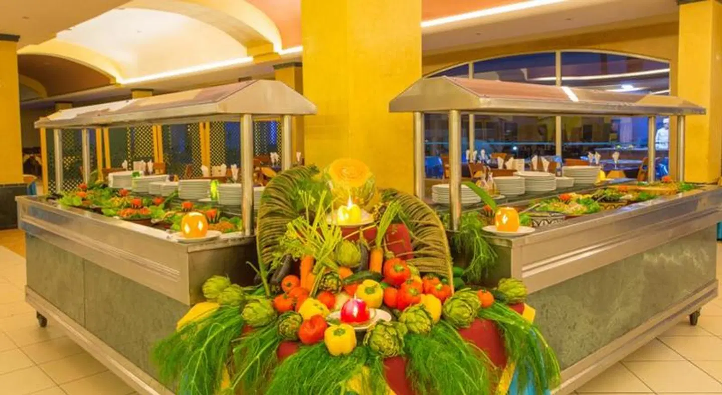 Club Al Moggar Garden Beach Restaurant