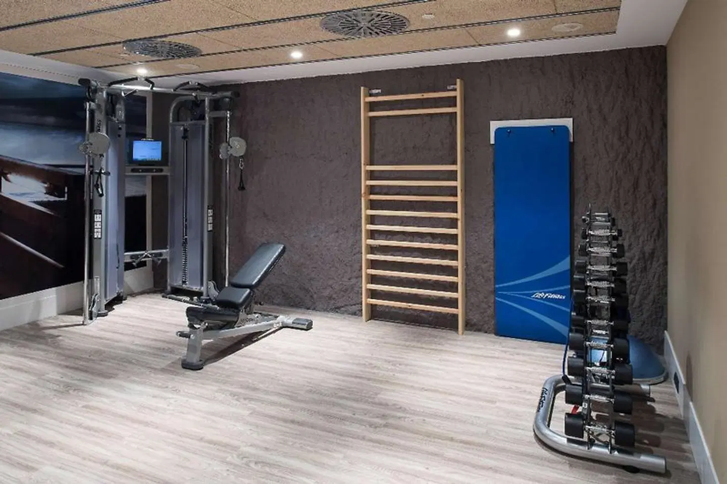 Catalonia Avinyo SPORTS_AND_LEISURE