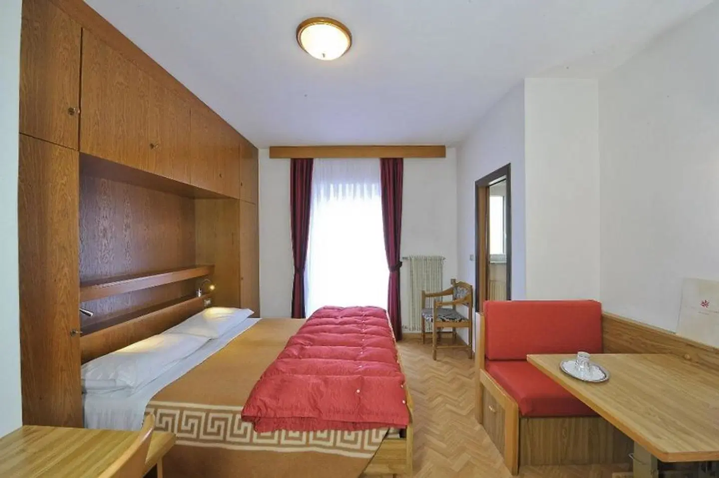 Cristallo ROOM_EXAMPLE