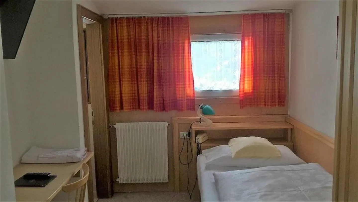 Rodes ROOM_EXAMPLE