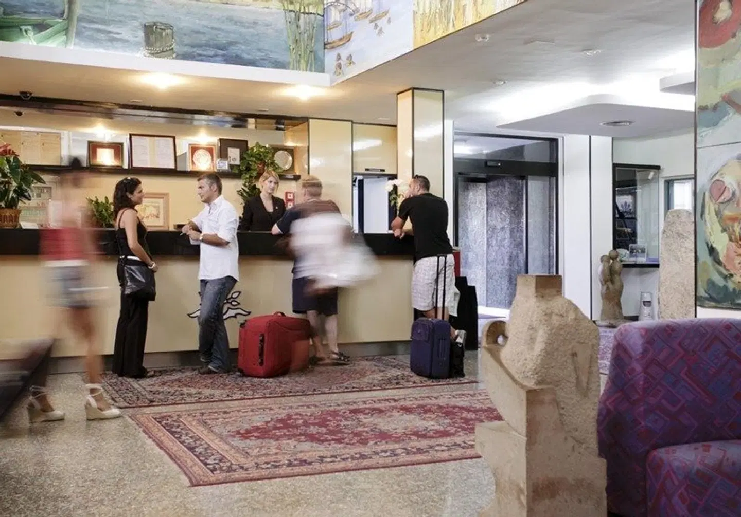 Califfo LOUNGE_LOBBY