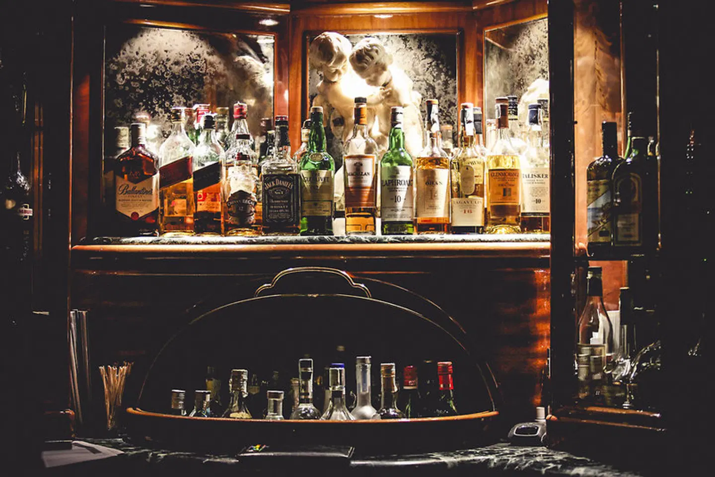 Valadier Bar