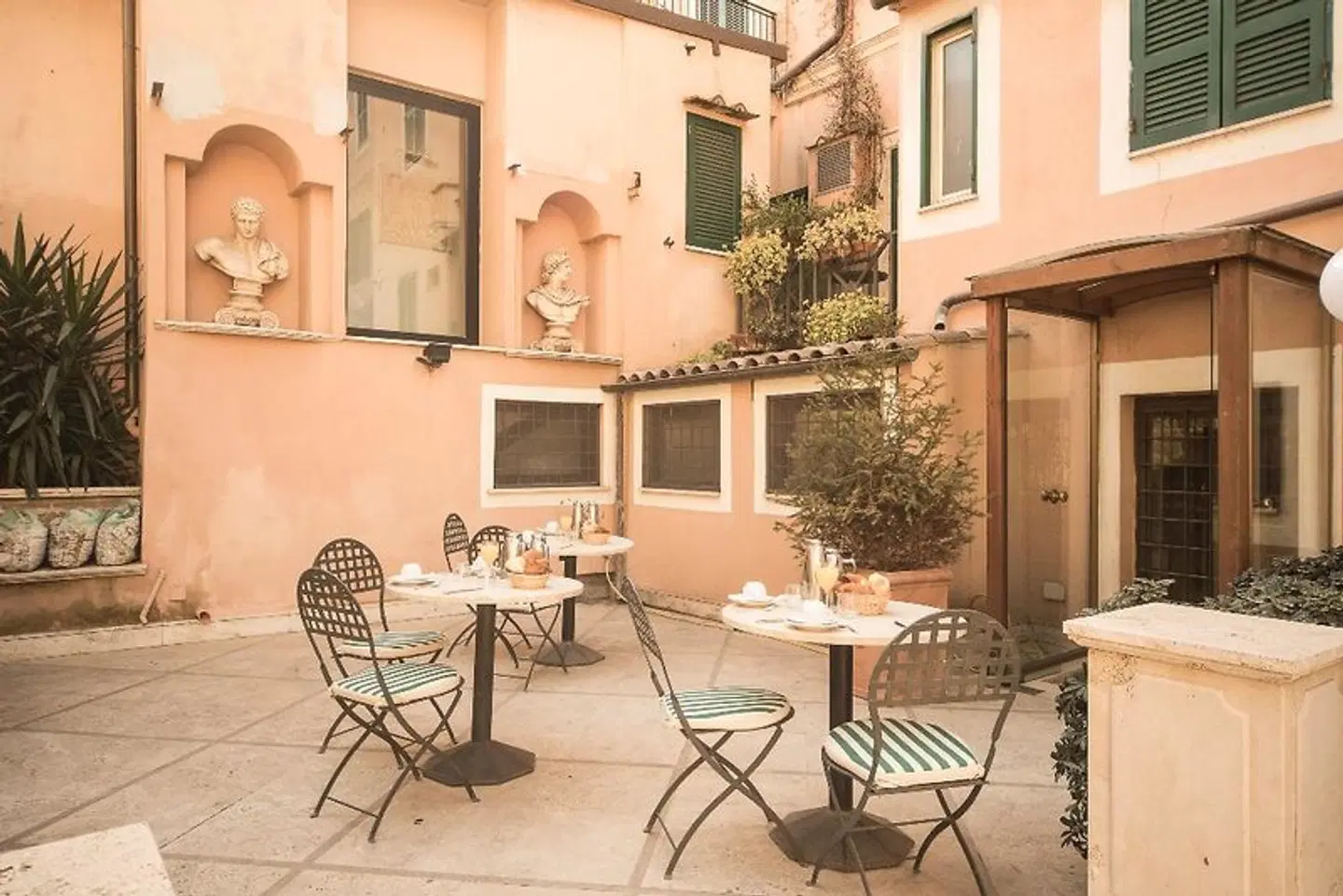 Donatello Terrasse