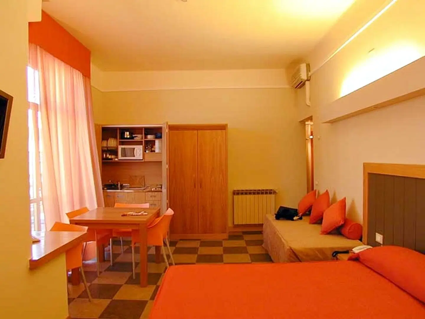 Delle Nazioni ROOM_EXAMPLE