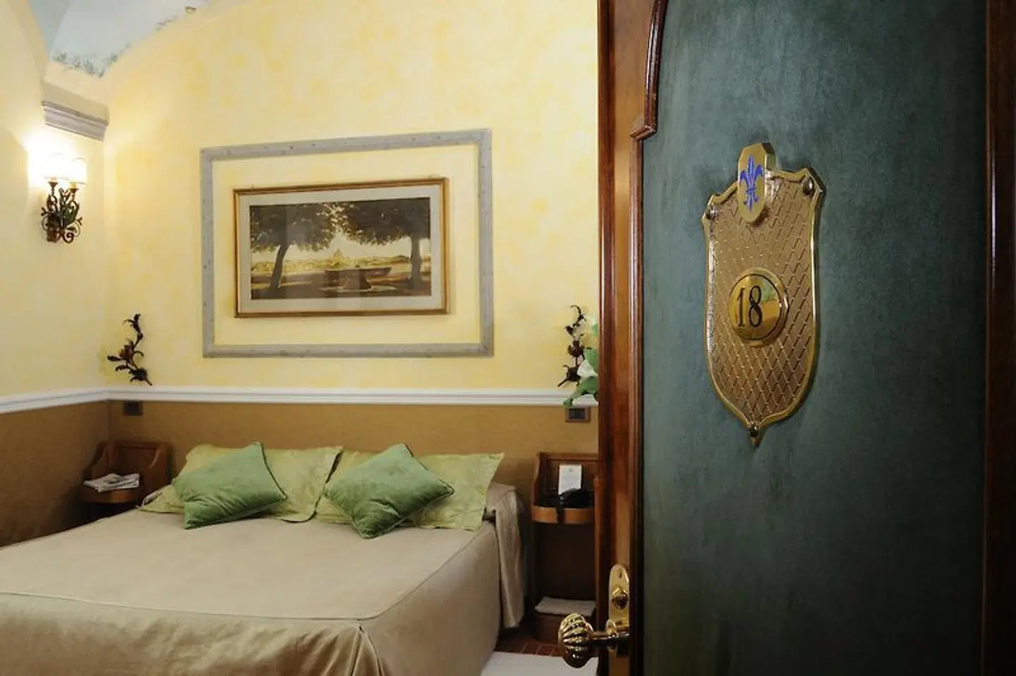 Farnese ROOM_EXAMPLE