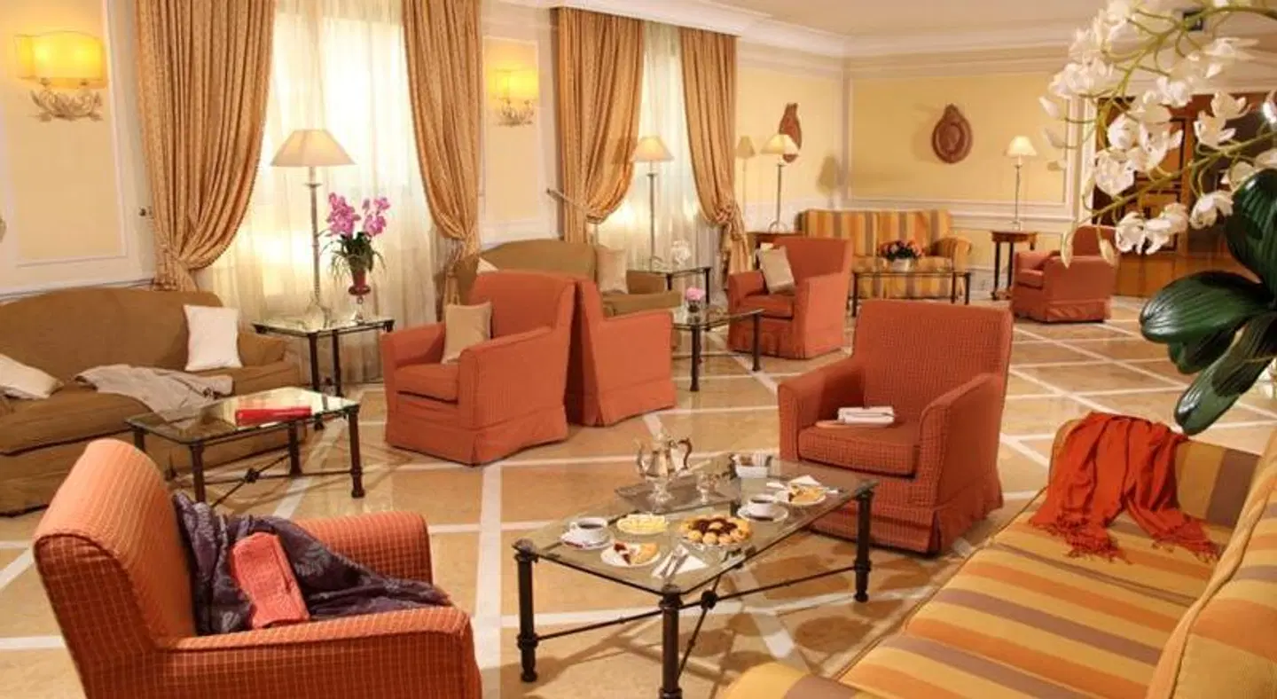 Donna Laura Palace Konferenz