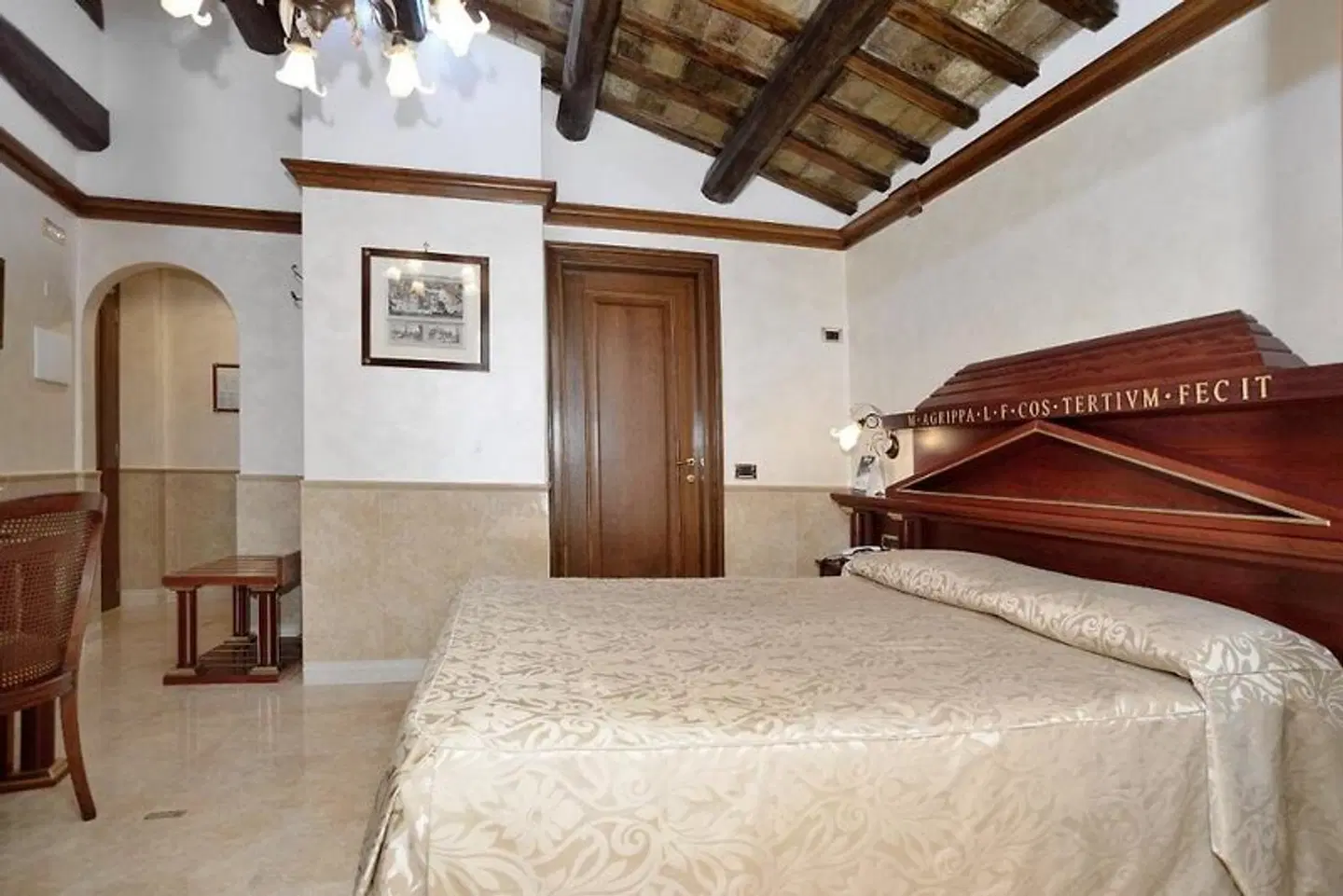 Hotel Pantheon ROOM_EXAMPLE