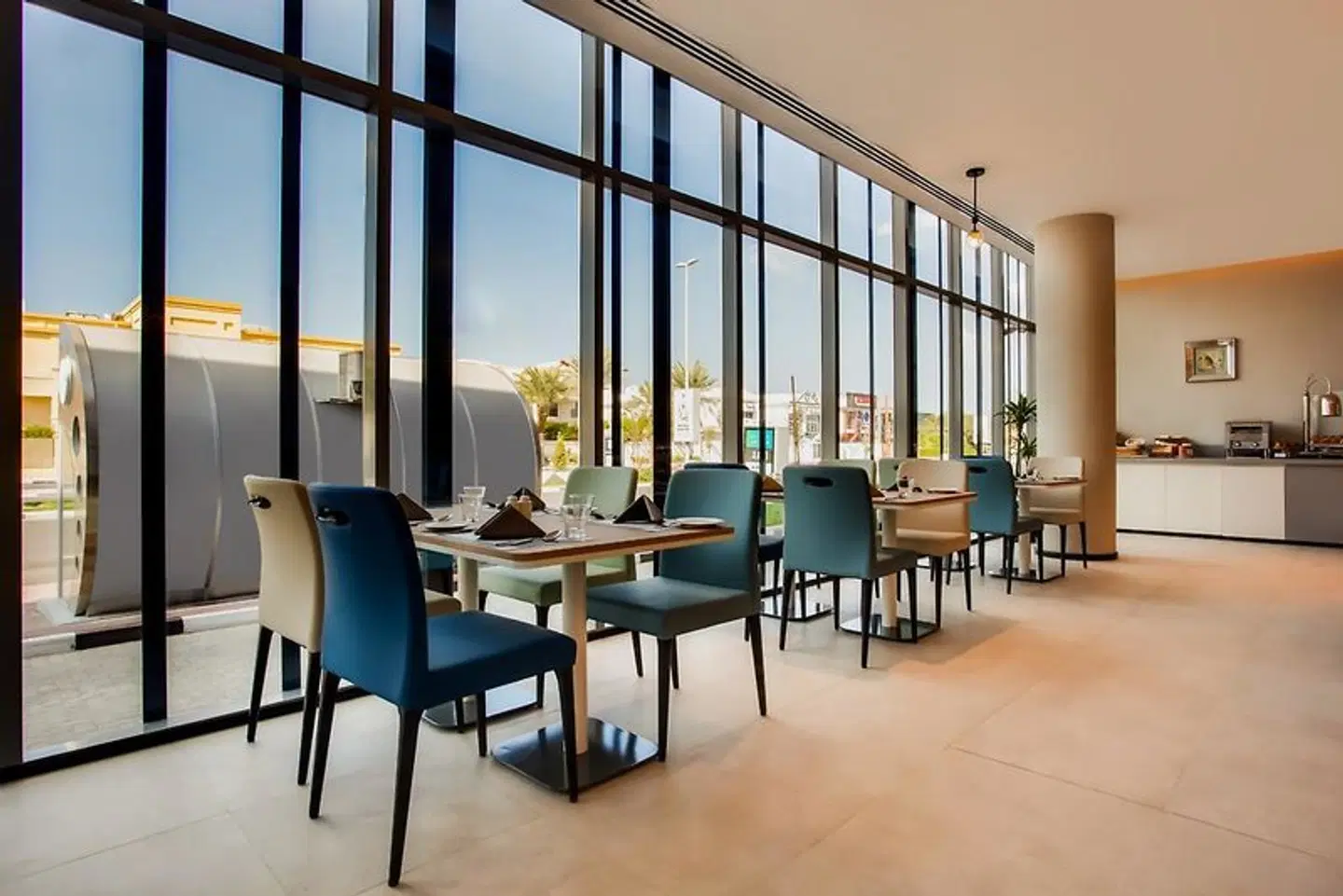 Lemon Tree Hotel, Dubai Restaurant