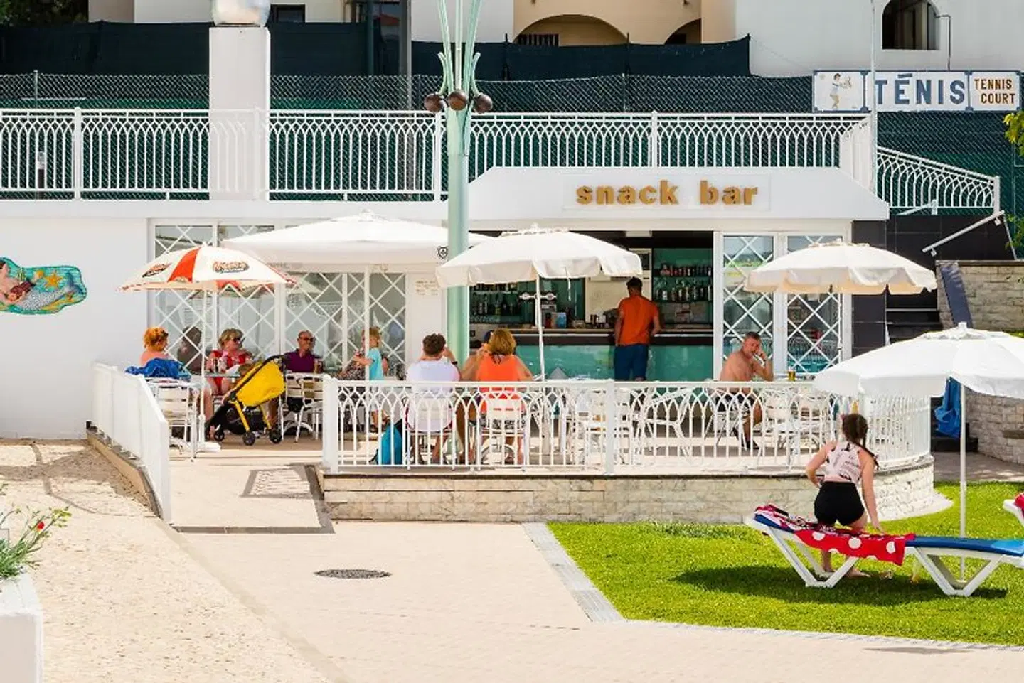 Tropical Sol LOUNGE_LOBBY