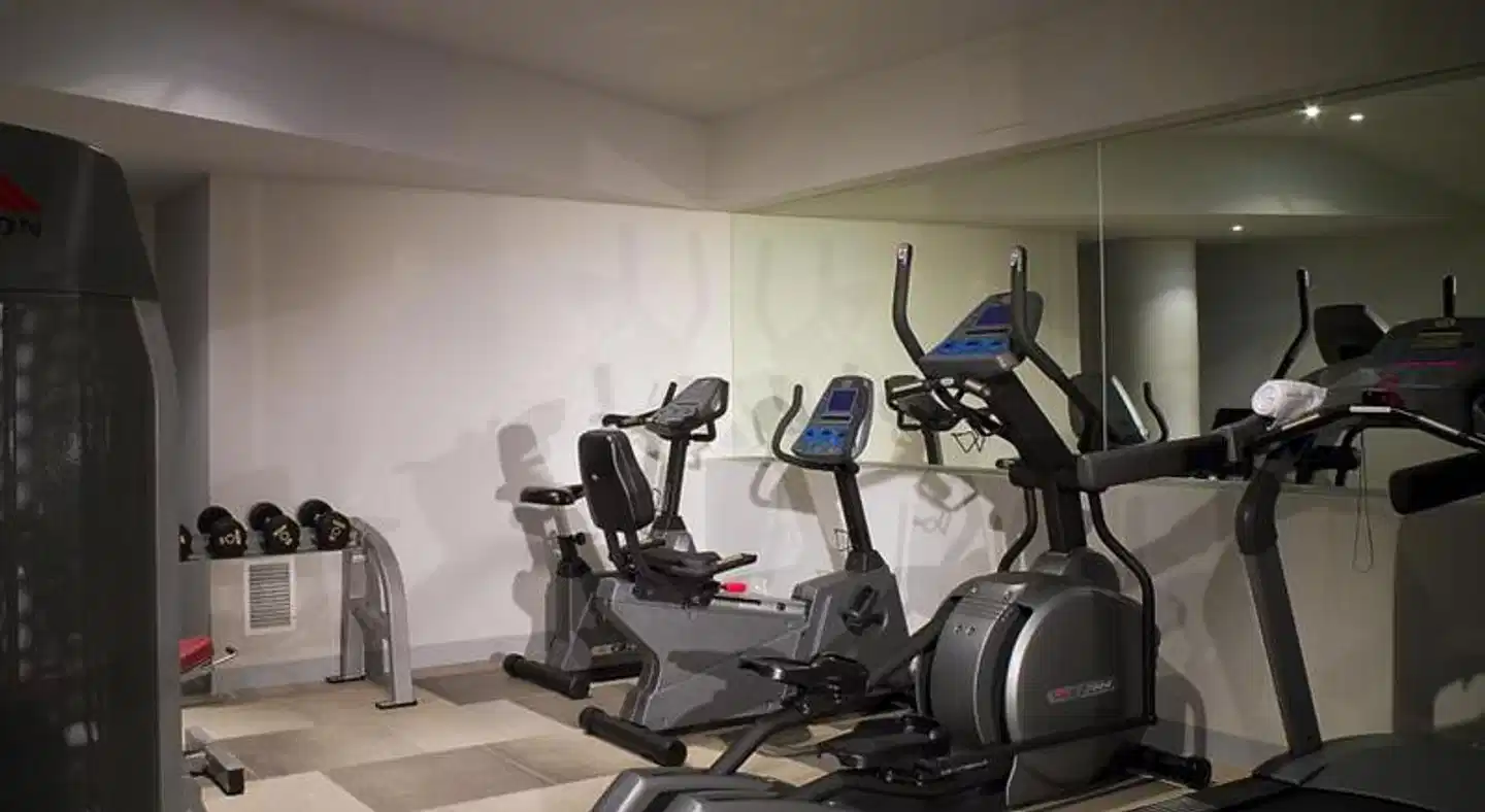 Black Hotel Sport und Entertainment