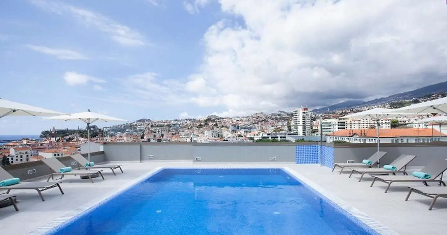 TURIM Santa Maria Hotel OUTDOOR_POOL