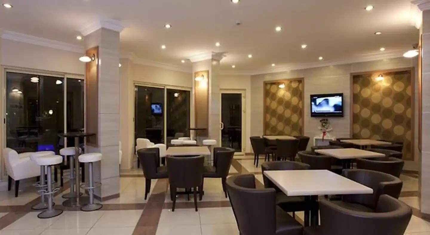 Remi Hotel Lobby