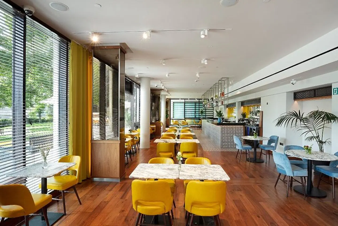 Tower Suites by Blue Orchid Hotels Restaurant