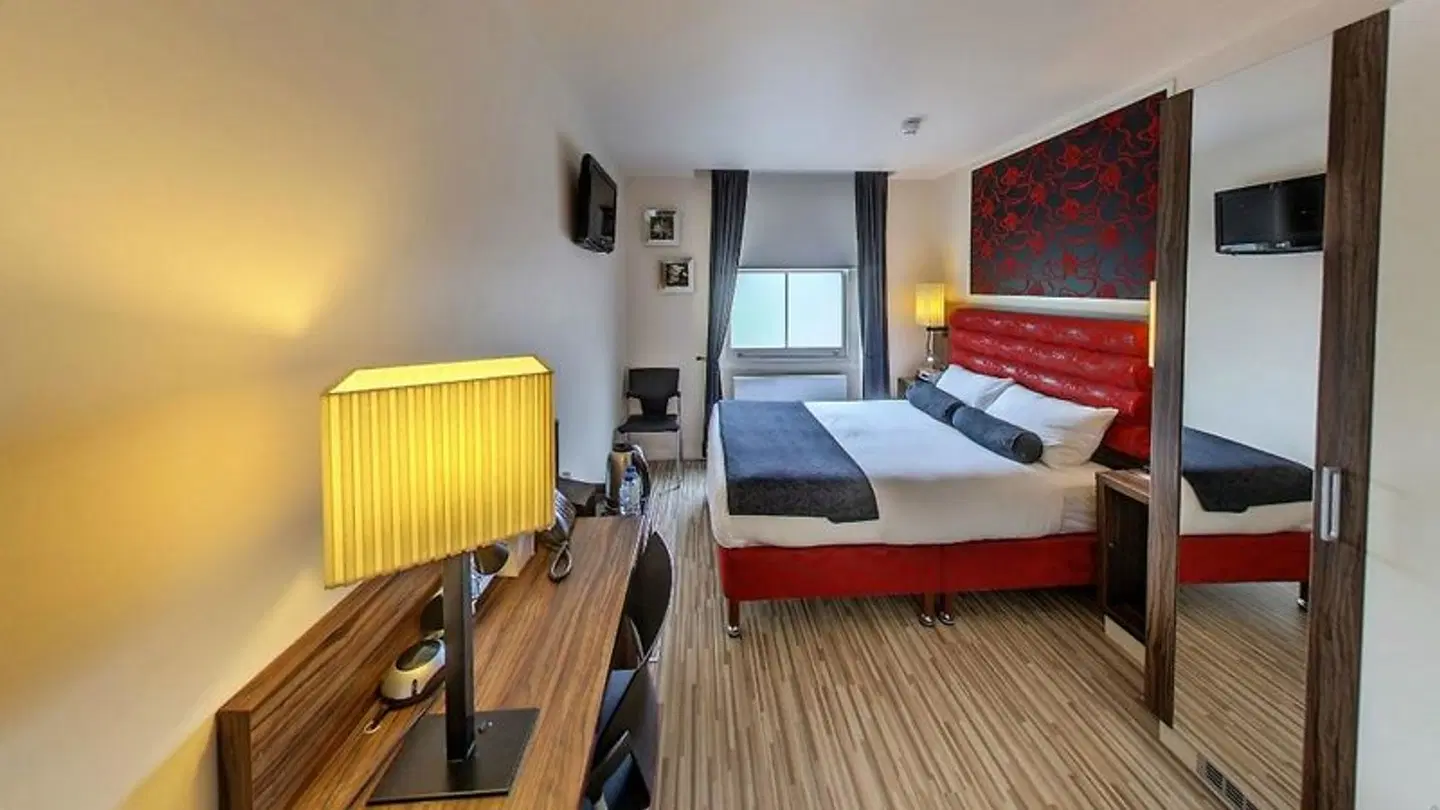 Simply Rooms & Suites ROOM_EXAMPLE
