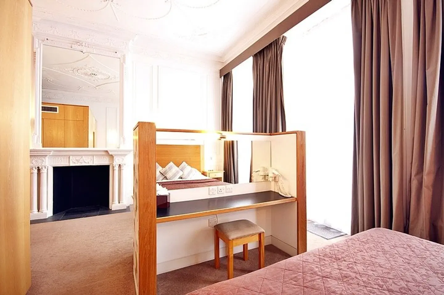 The Cleveland ROOM_EXAMPLE