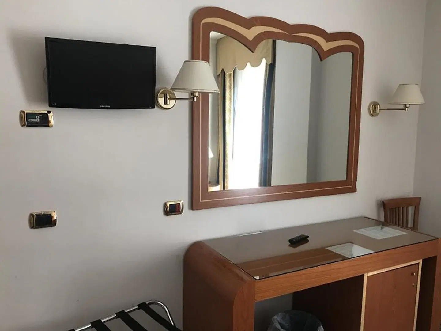 Albatros ROOM_EXAMPLE