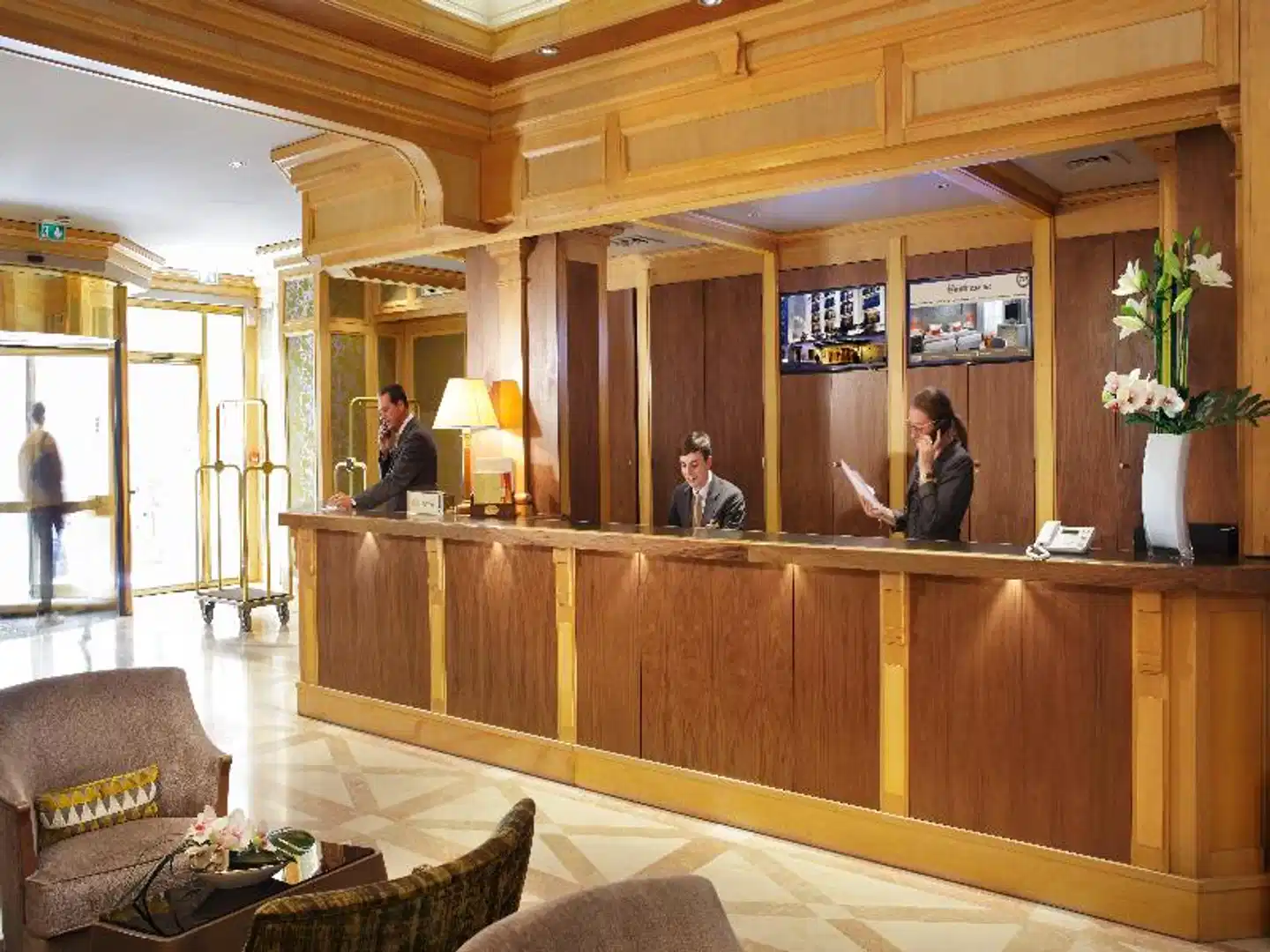 Rochester Champs Elysees Lobby