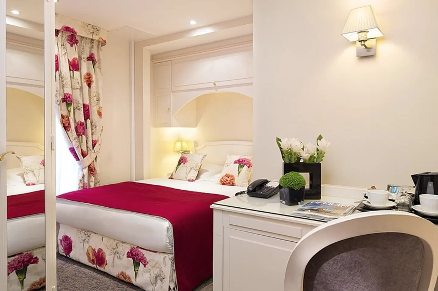 Queen Mary ROOM_EXAMPLE