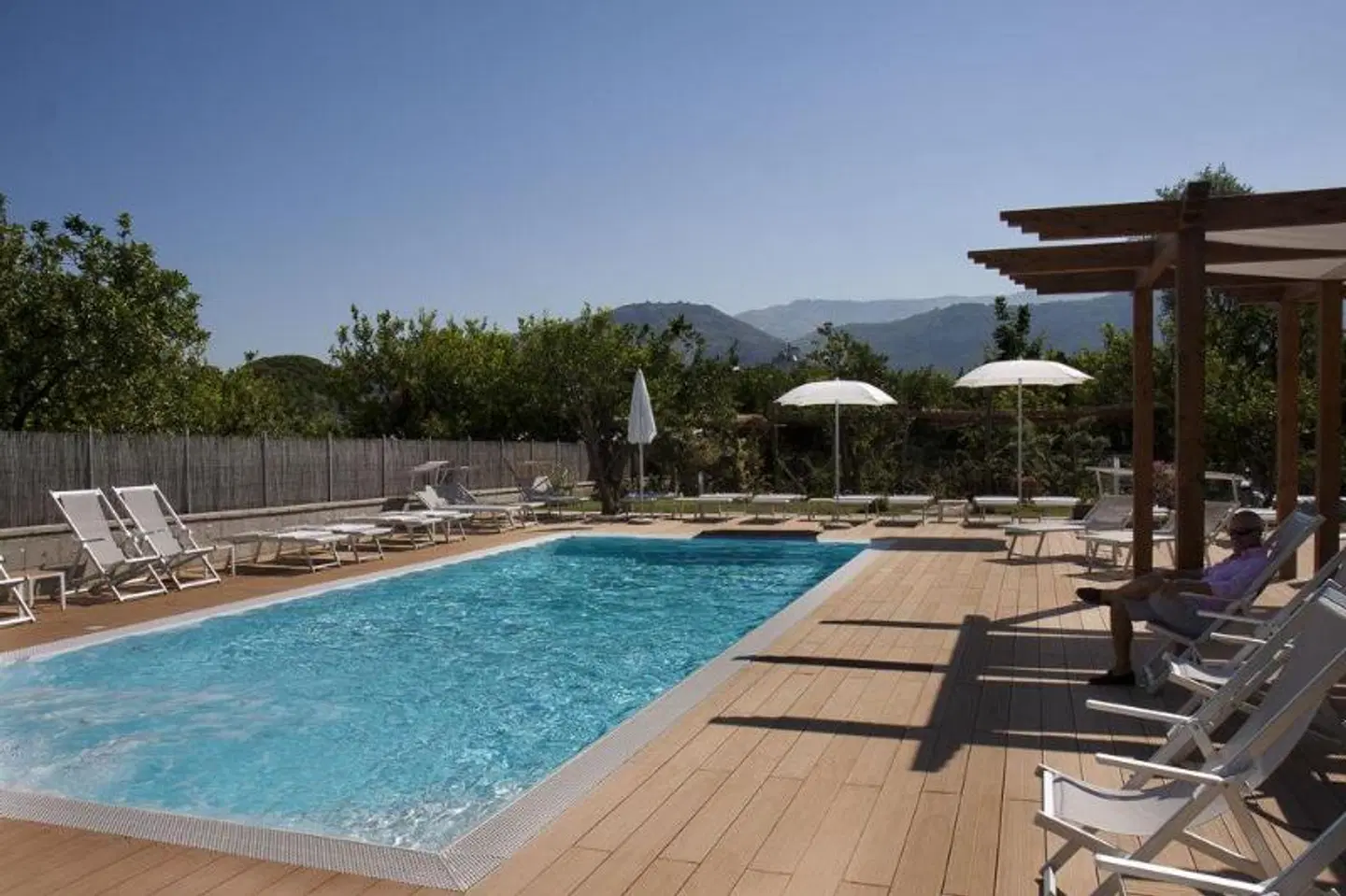 Il Roseto OUTDOOR_POOL