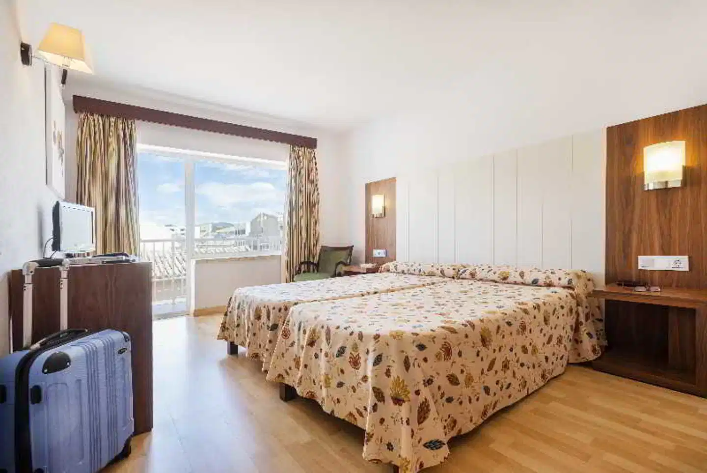 Neptuno Paguera Hostal Wohnbeispiel