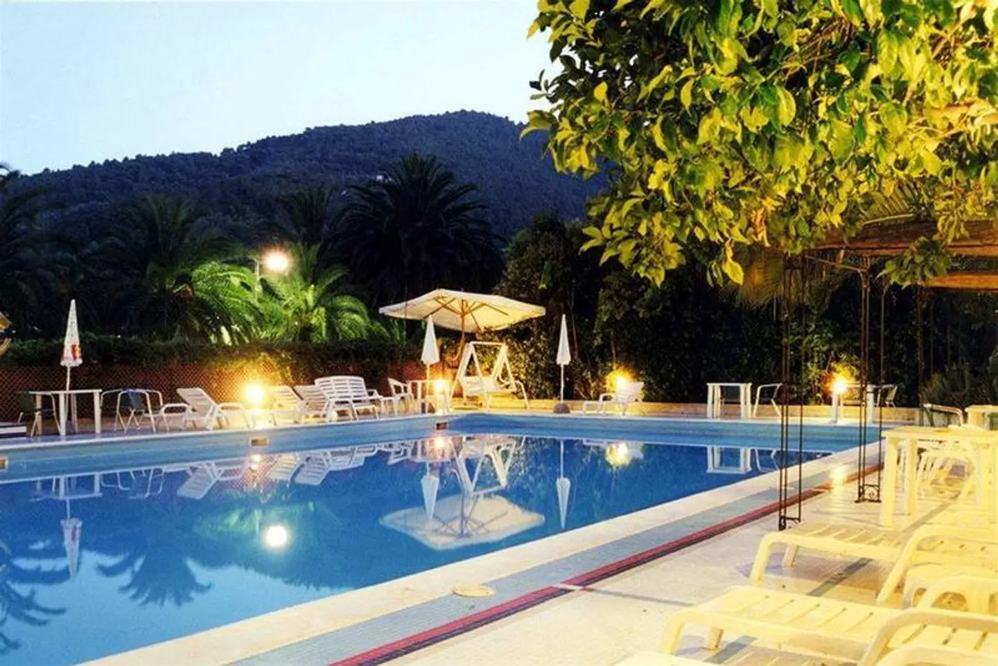 Della Baia OUTDOOR_POOL