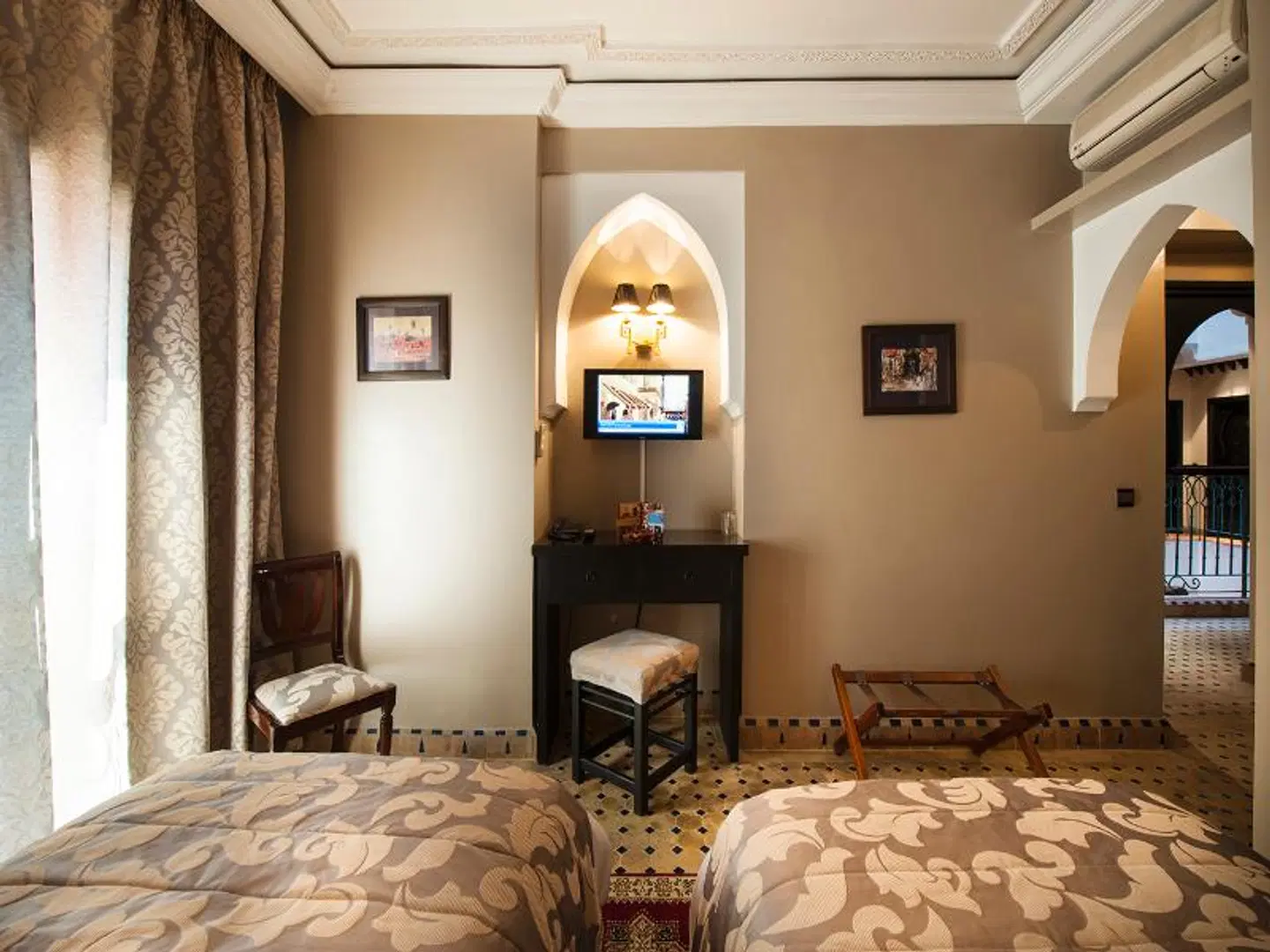 Le Caspien ROOM_EXAMPLE