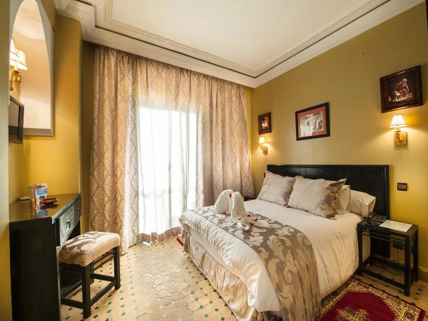 Le Caspien ROOM_EXAMPLE