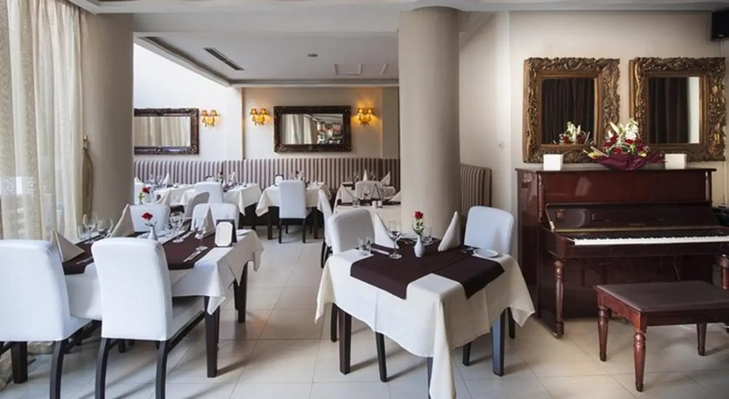 Le Caspien Restaurant