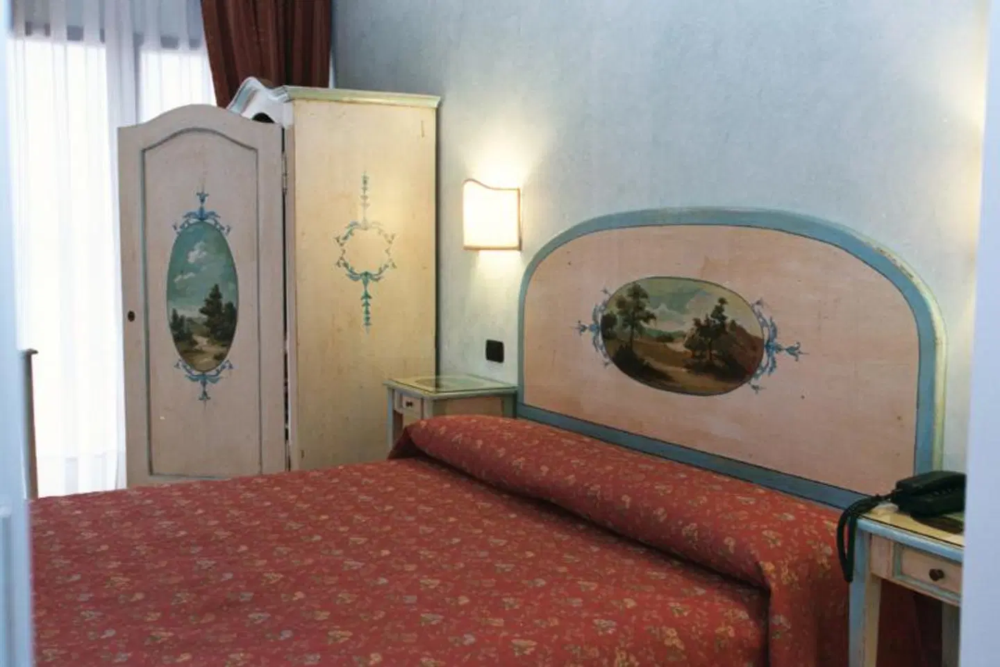 Ariston ROOM_EXAMPLE