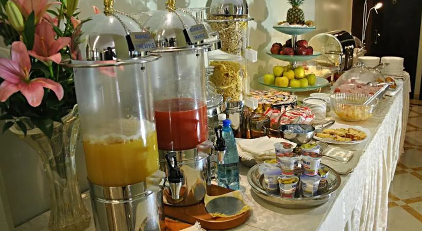 Carlton Capri Restaurant