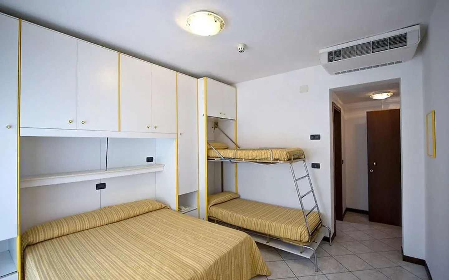 Kennedy ROOM_EXAMPLE