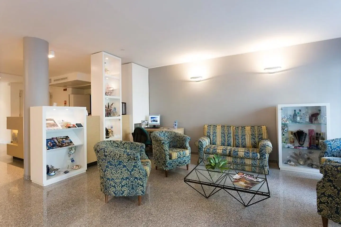 Airmotel LOUNGE_LOBBY