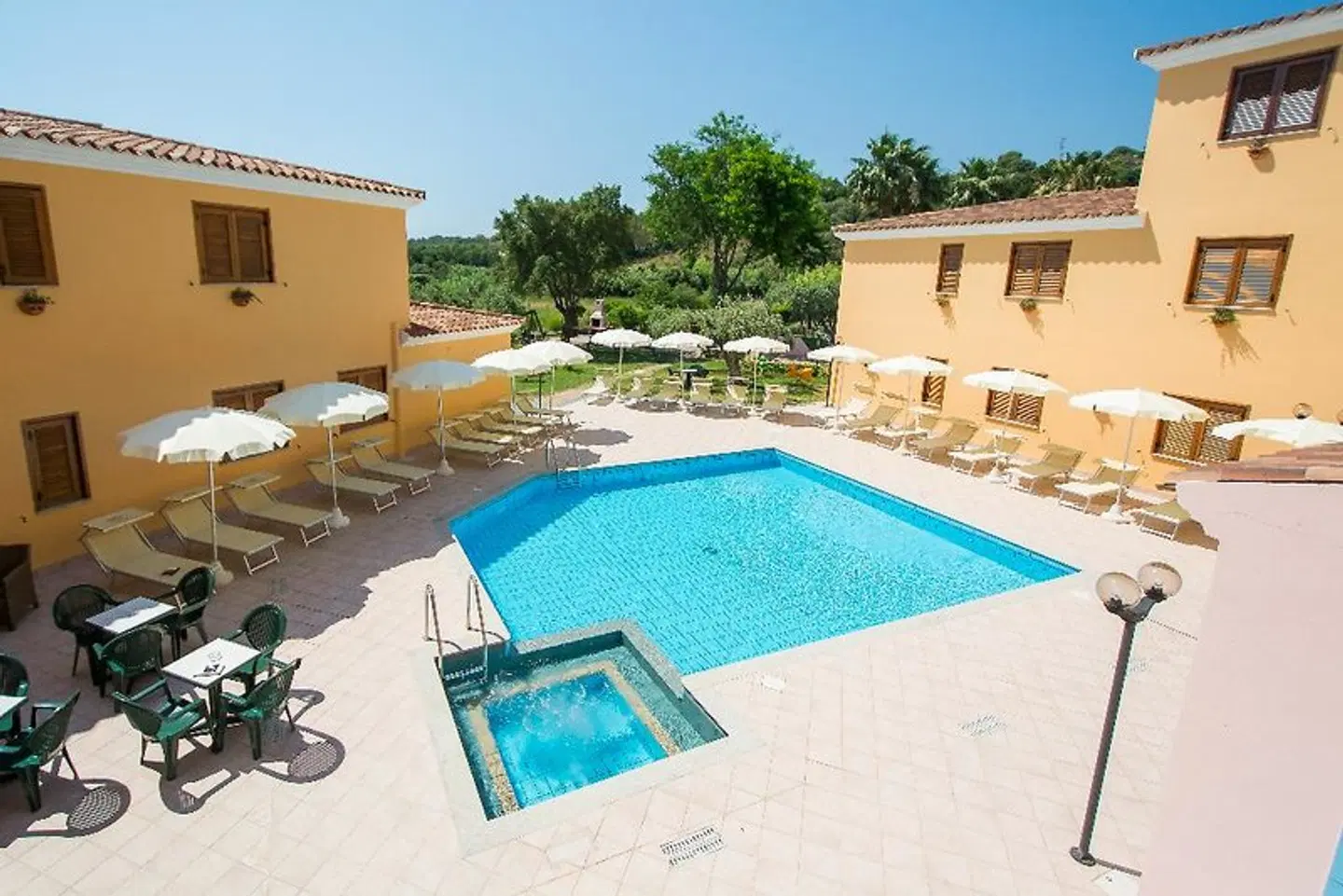 Residence Cala Viola OUTDOOR_POOL