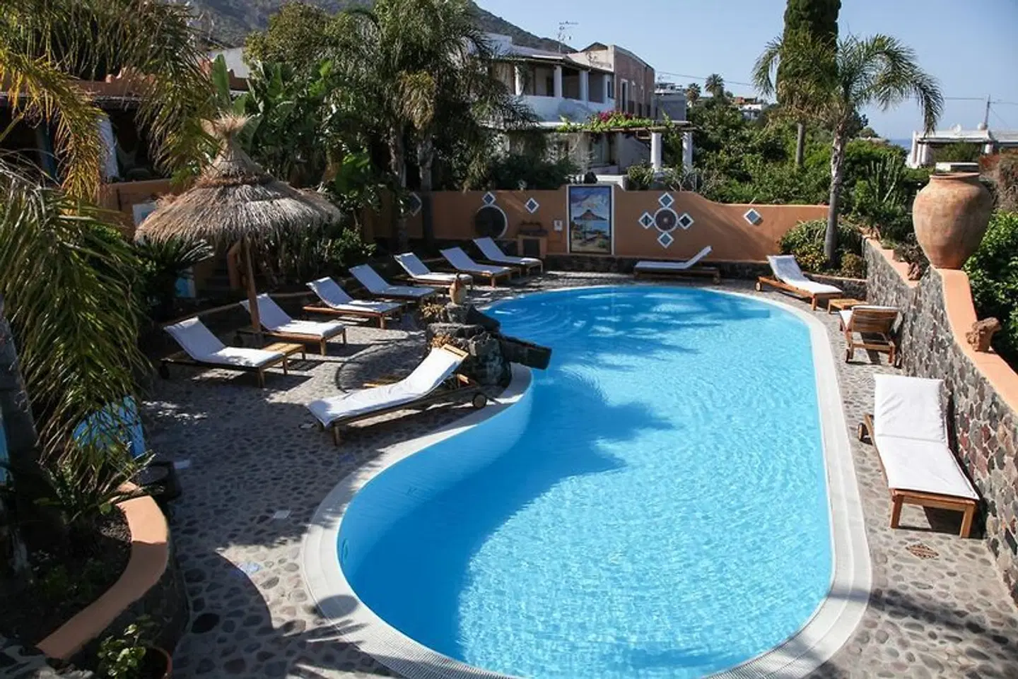 Mamma Santina OUTDOOR_POOL