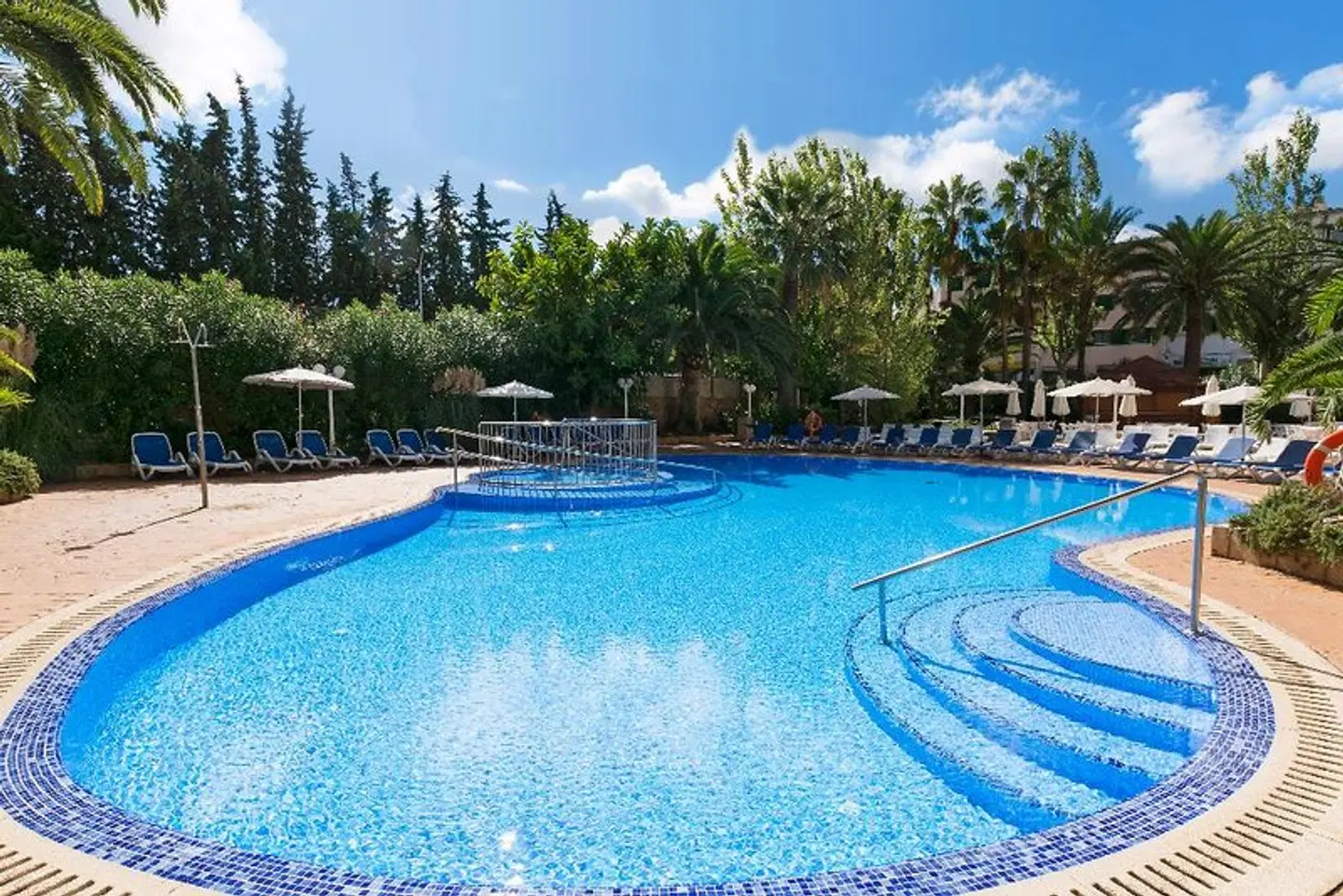 Tangerine by Honne Hotels OUTDOOR_POOL