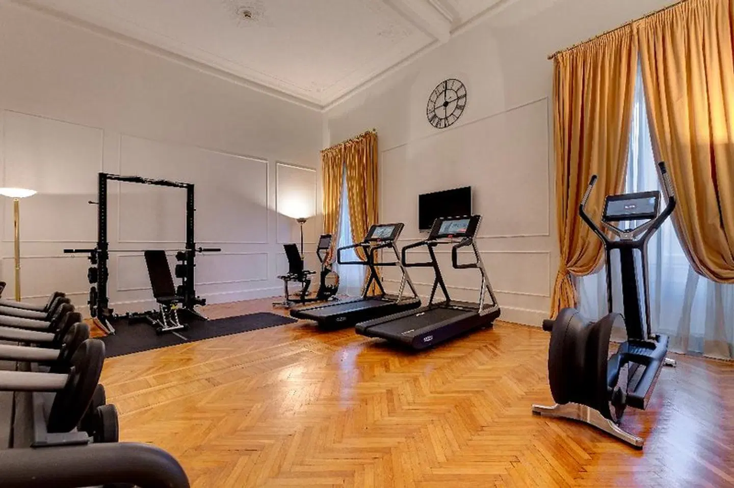 Grand Hotel Plaza SPORTS_AND_LEISURE