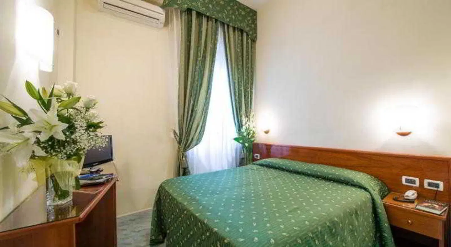 Giulio Cesare ROOM_EXAMPLE