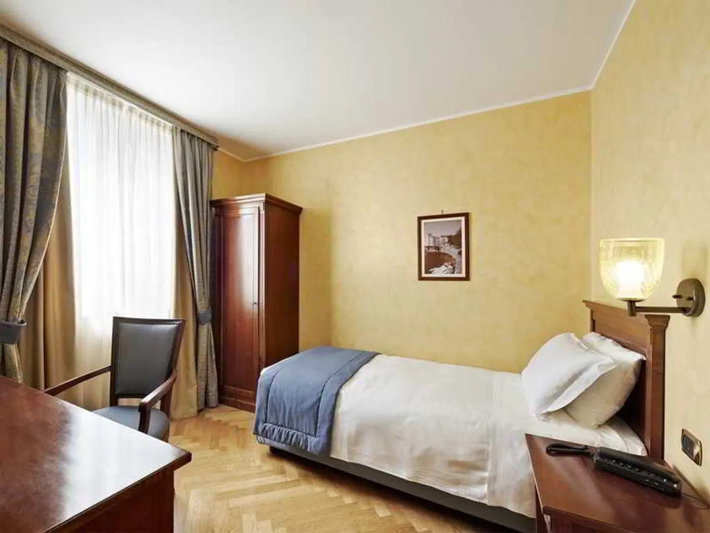 Continentale ROOM_EXAMPLE